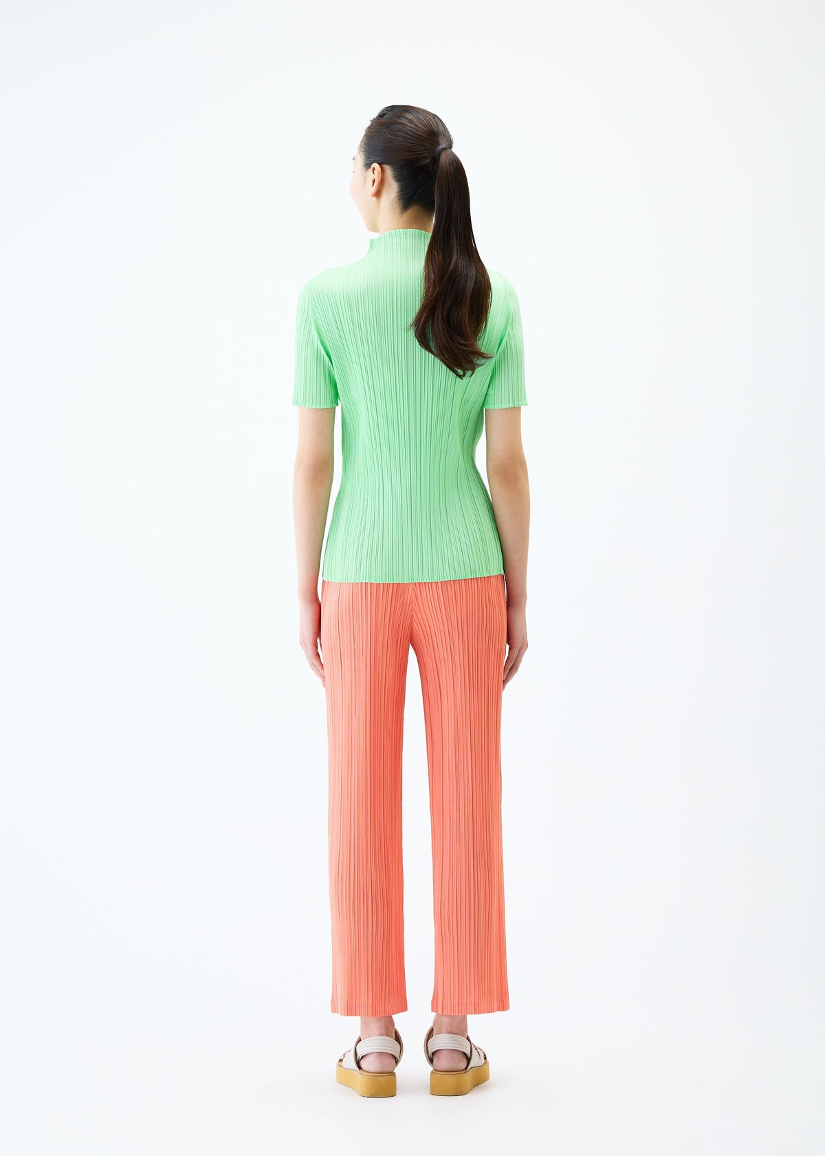 MONTHLY COLORS : MAY view 9 of 9