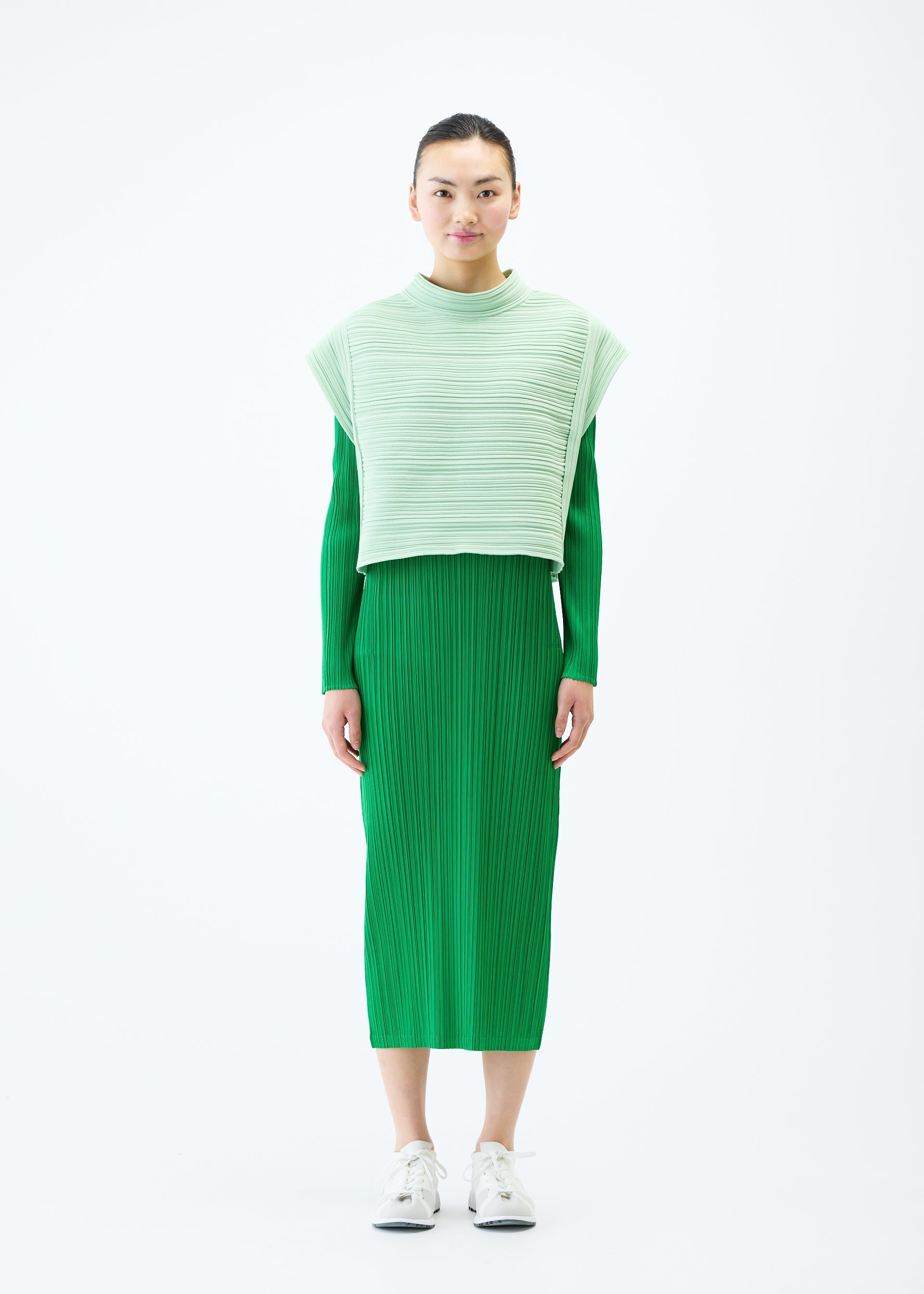 Zoomed view CREPE KNIT