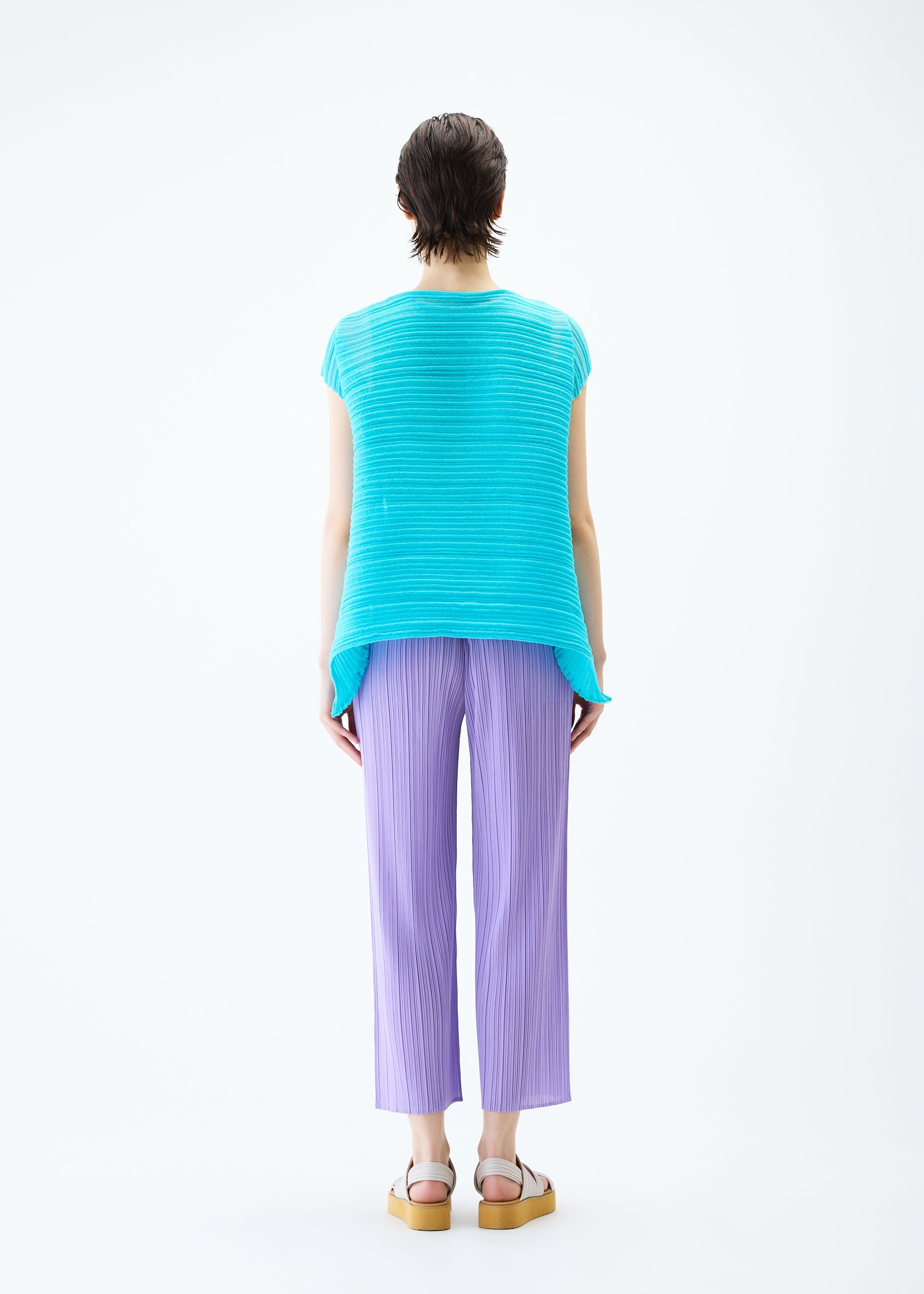 Zoomed view SHEER BOUNCE KNIT