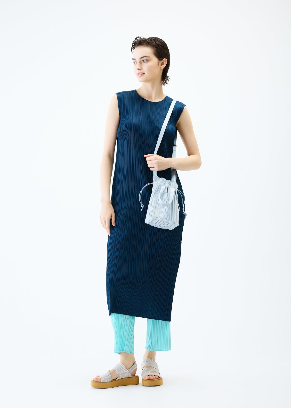 PLEATS TOTE BAG view 8 of 8