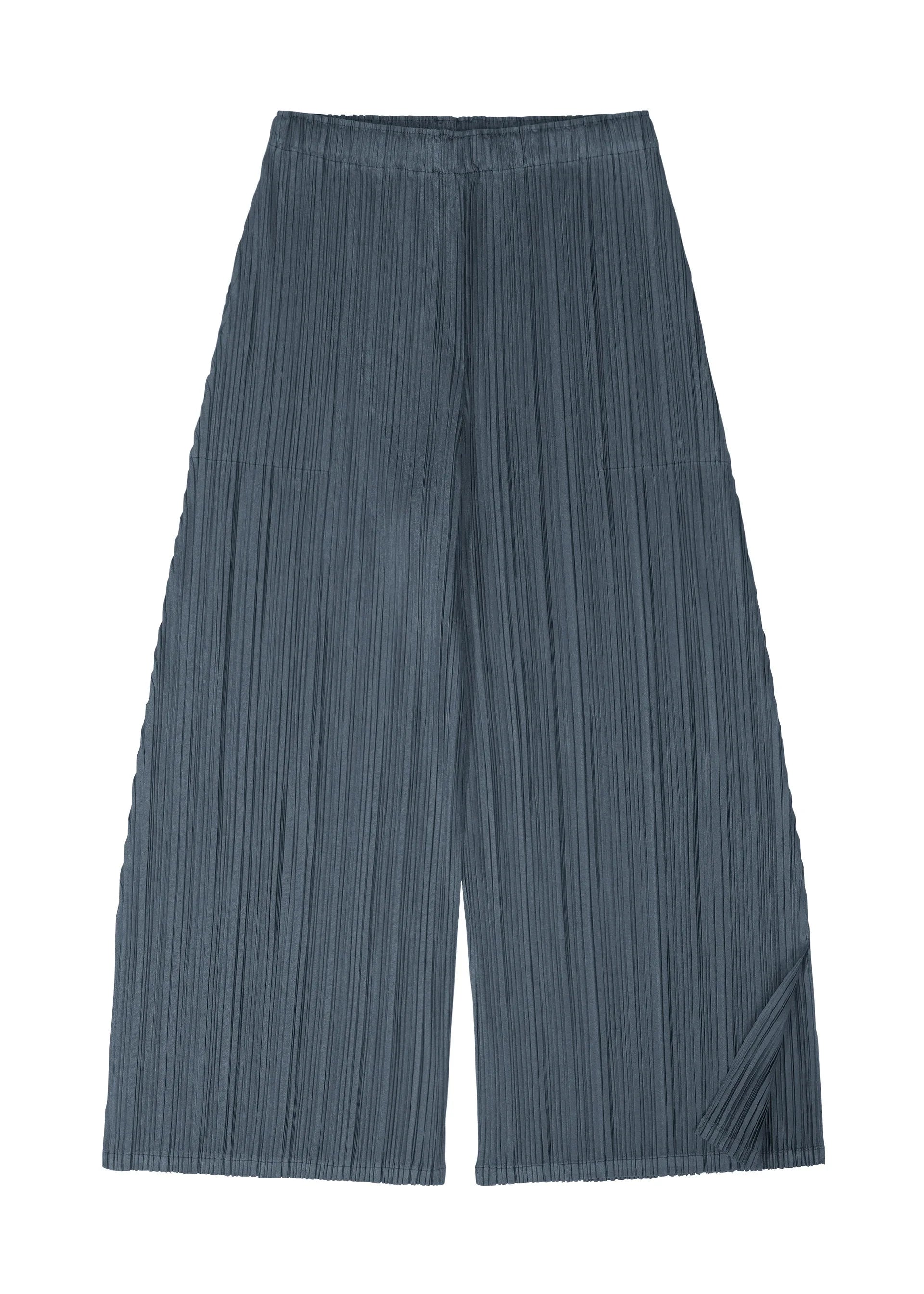 MELLOW PLEATS