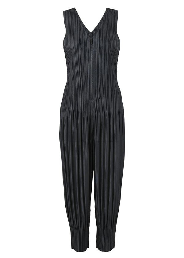 Zoomed view FLUFFY BASICS - BLACK (no.15)