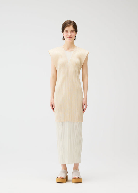 LUCID PLEATS view 2