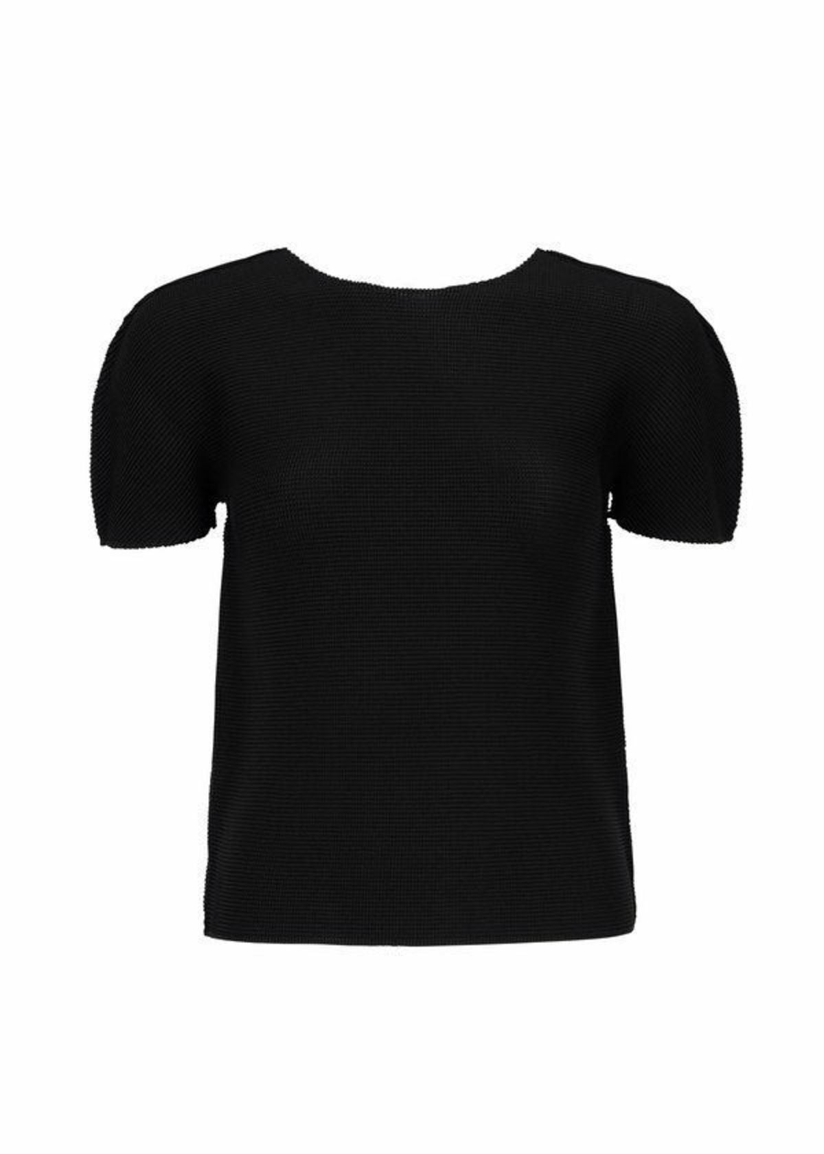 Zoomed view STRETCH PLEATS TOP - BLACK (no.15)