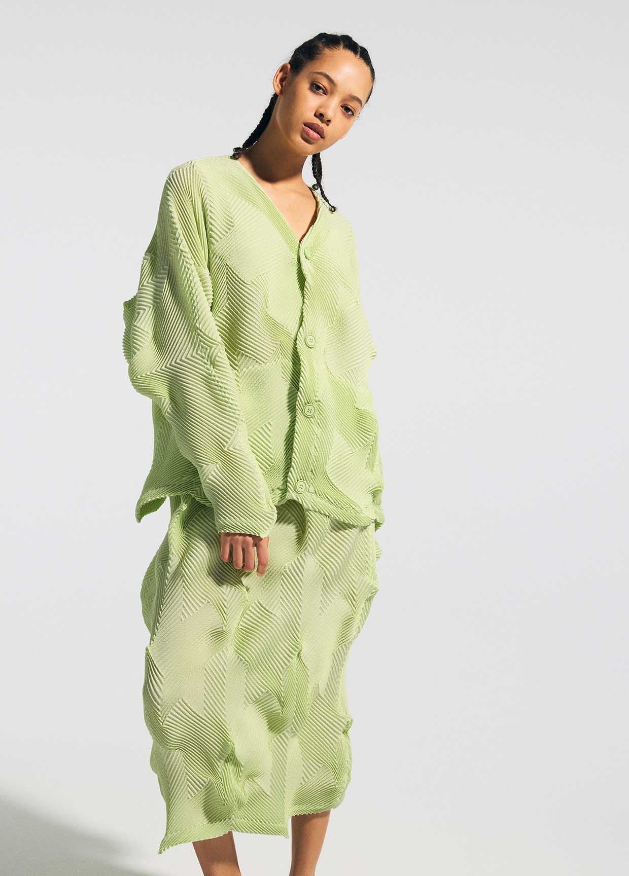 A-POC ABLE ISSEY MIYAKE LOOK 39 – ISSEY MIYAKE ONLINE STORE A-POC ABLE ISSEY MIYAKE LOOK 39 – ISSEY MIYAKE ONLINE STORE