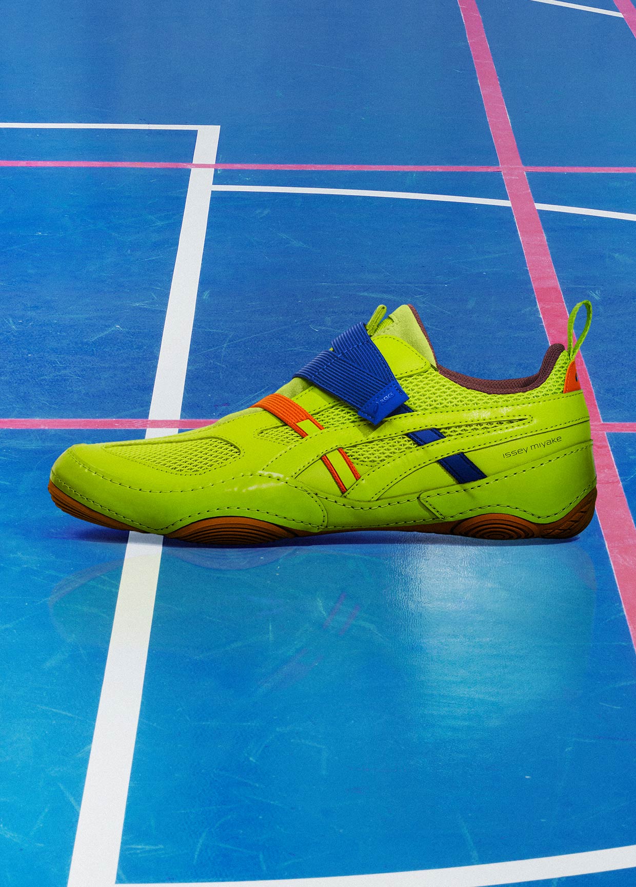 ISSEY MIYAKE FOOT LOOK 05