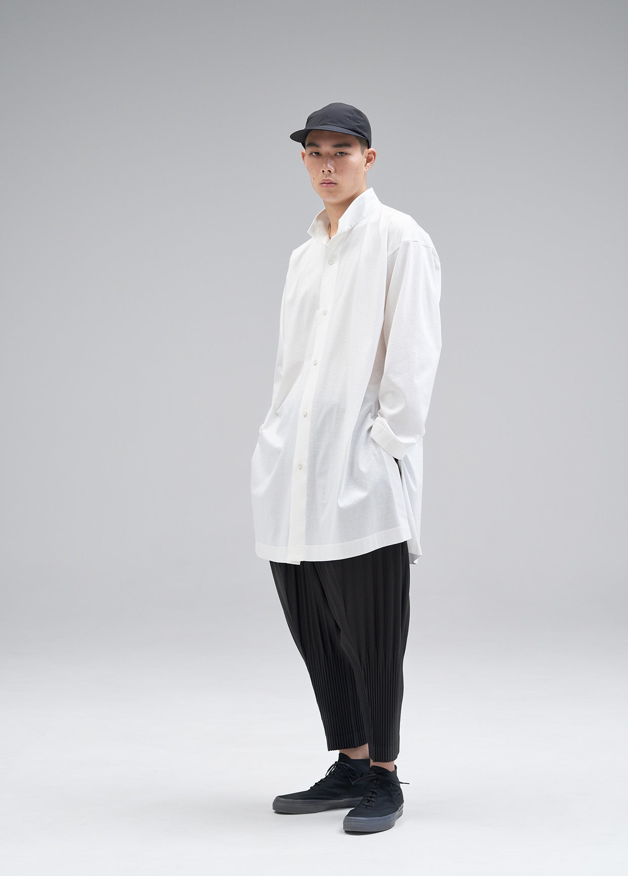 HOMME PLISSÉ ISSEY MIYAKE AUTUMN WINTER 2021/22 COLLECTIONS01