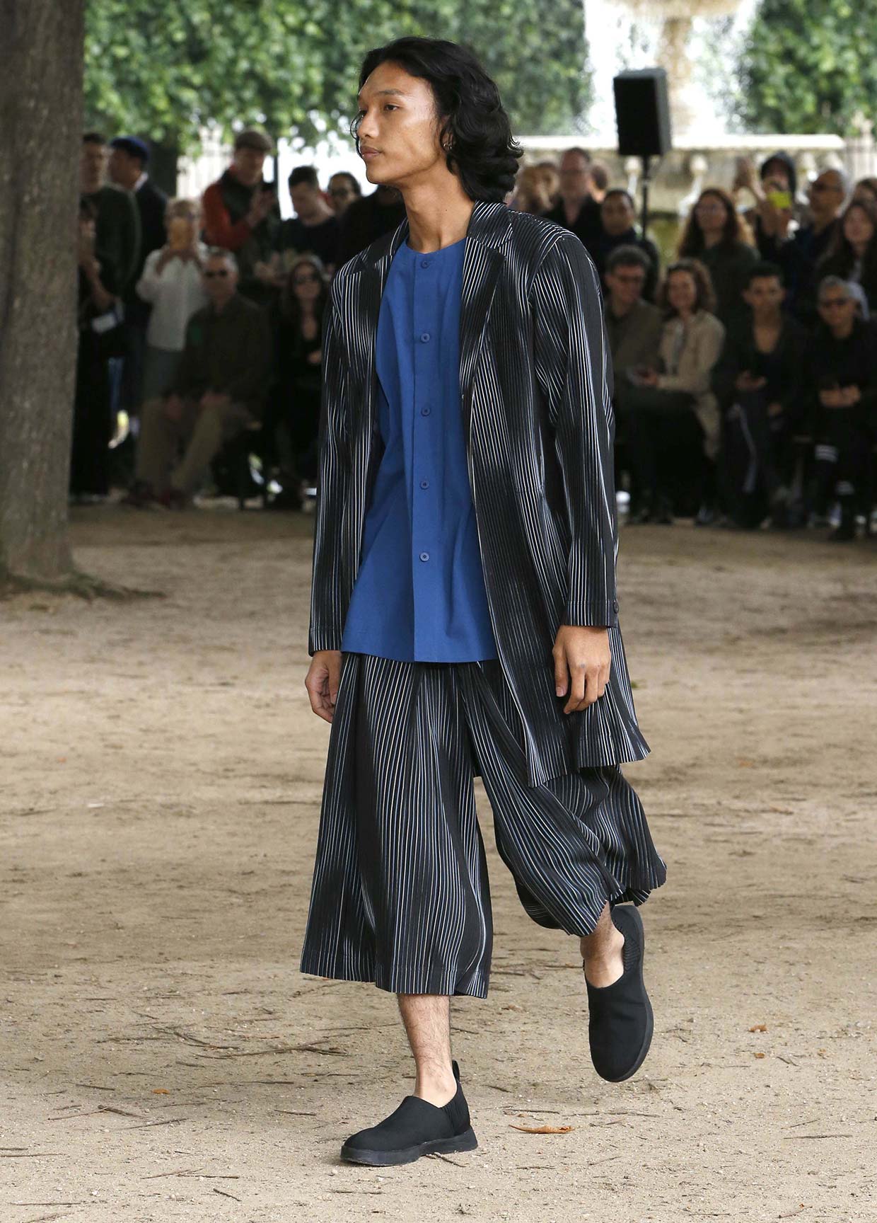 HOMME PLISSÉ ISSEY MIYAKE SPRING SUMMER 2020 COLLECTIONS 12