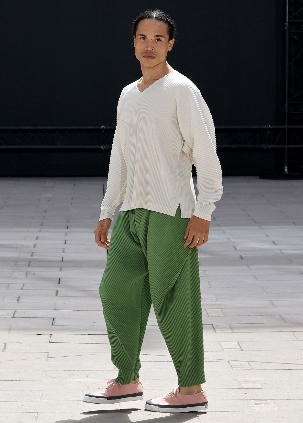 HOMME PLISSÉ ISSEY MIYAKE SPRING SUMMER 2023 COLLECTIONS29