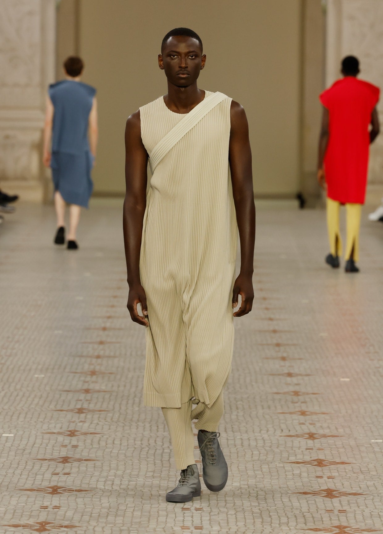 HOMME PLISSÉ ISSEY MIYAKE SPRING SUMMER 2024 COLLECTIONS 06