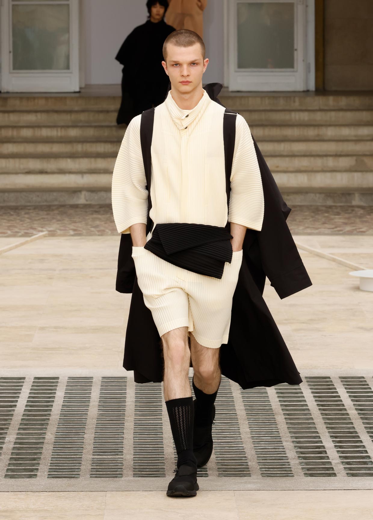 HOMME PLISSÉ ISSEY MIYAKE SPRING SUMMER 2025 COLLECTION 33