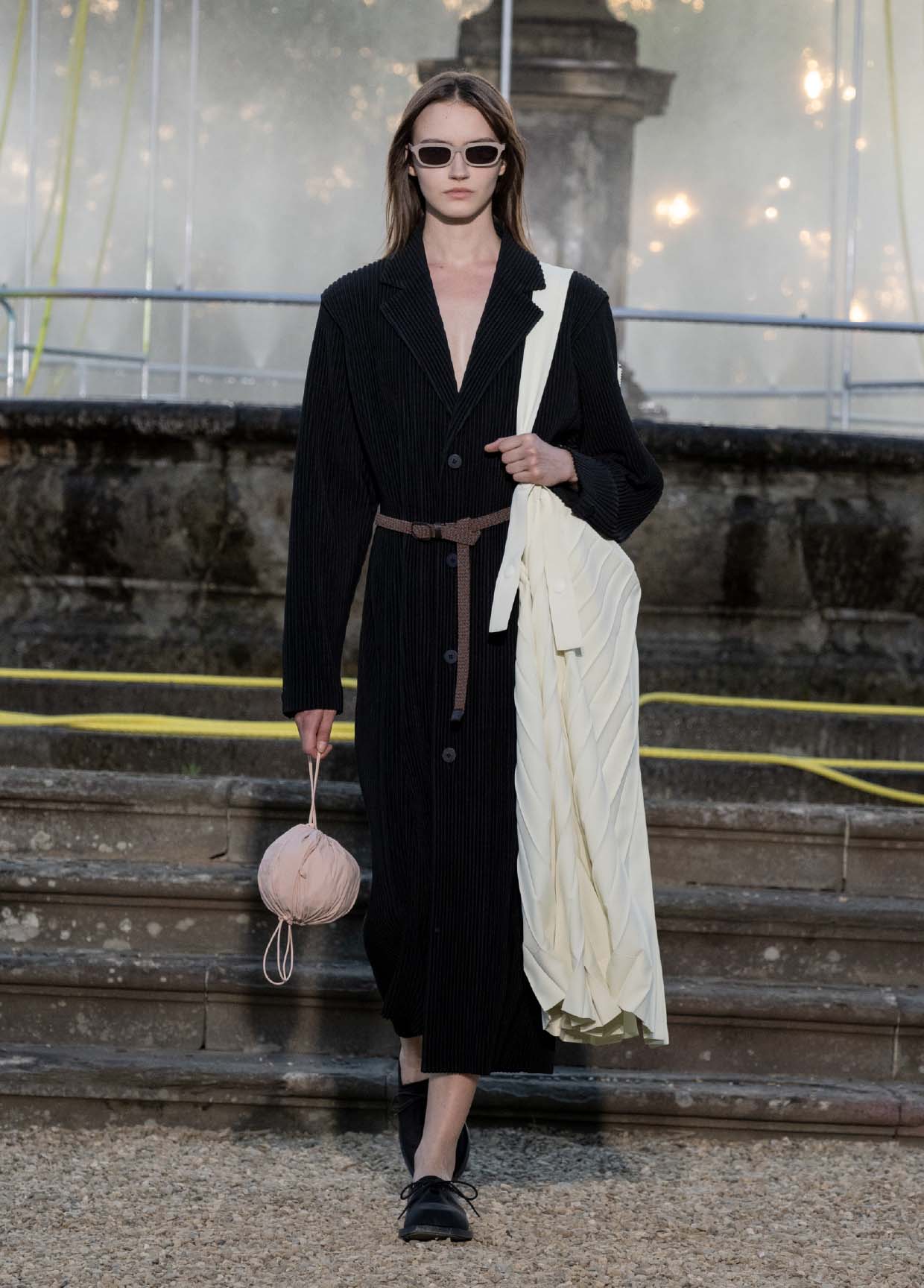 HOMME PLISSÉ ISSEY MIYAKE SPRING SUMMER 2026 COLLECTIONS 32