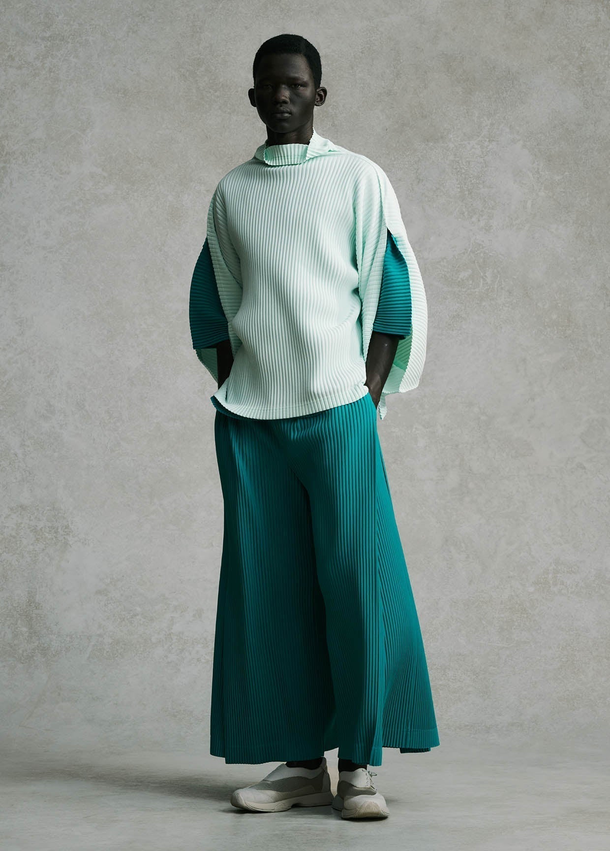 HOMME PLISSÉ ISSEY MIYAKE LOOK 28