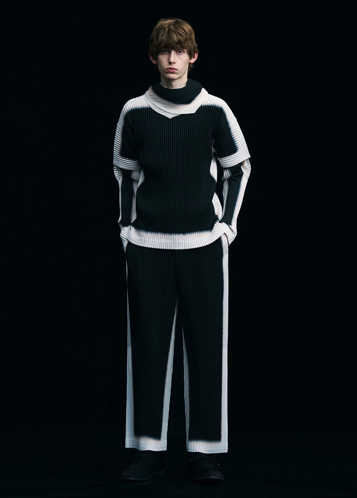 HOMME PLISSÉ ISSEY MIYAKE LOOK 24