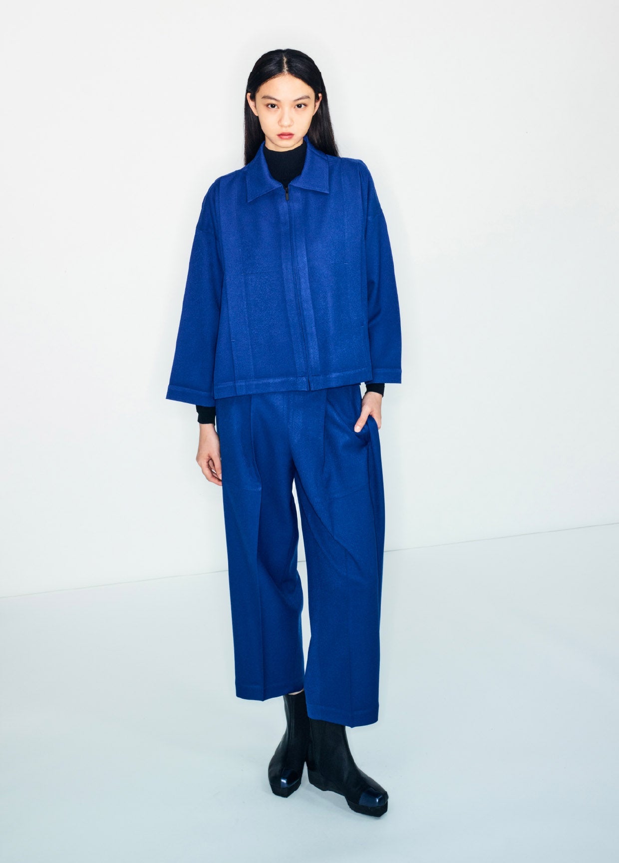 132 5. ISSEY MIYAKE LOOK 35