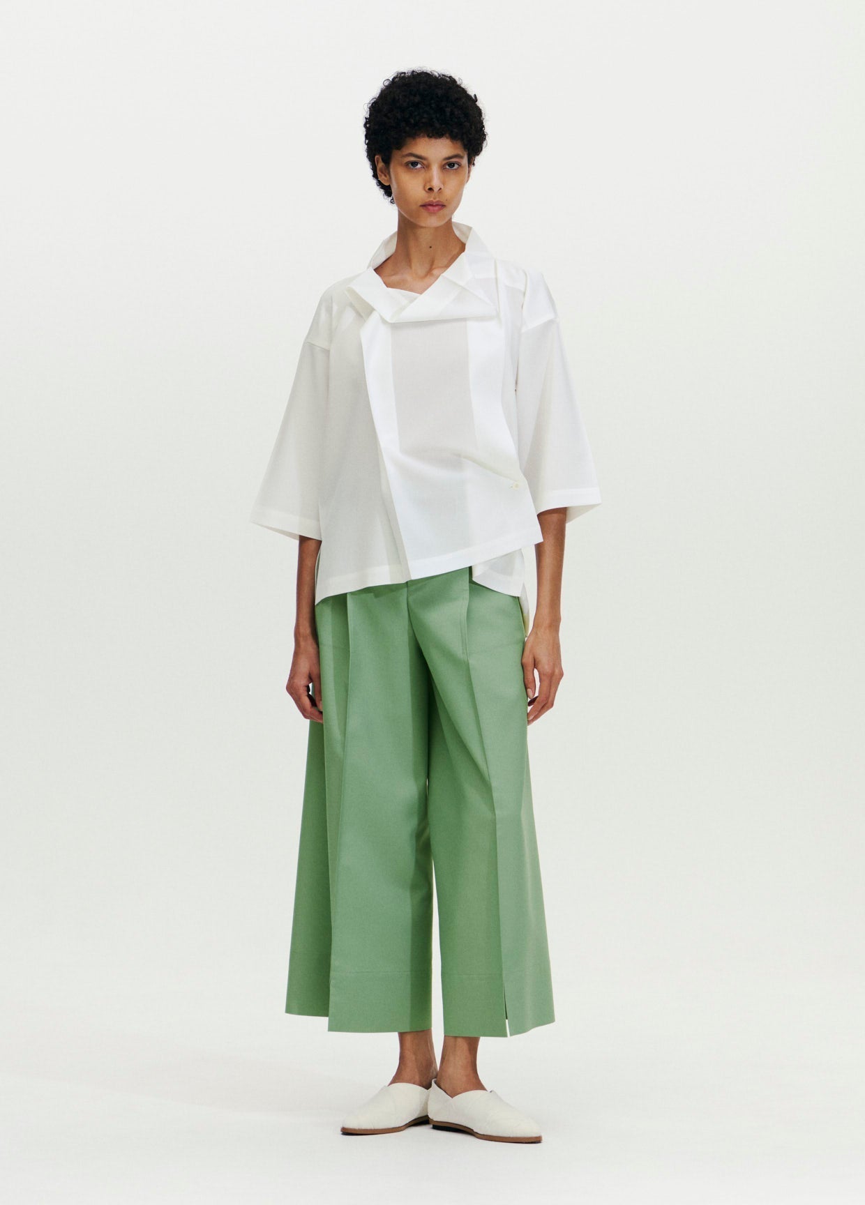 132 5. ISSEY MIYAKE LOOK 32