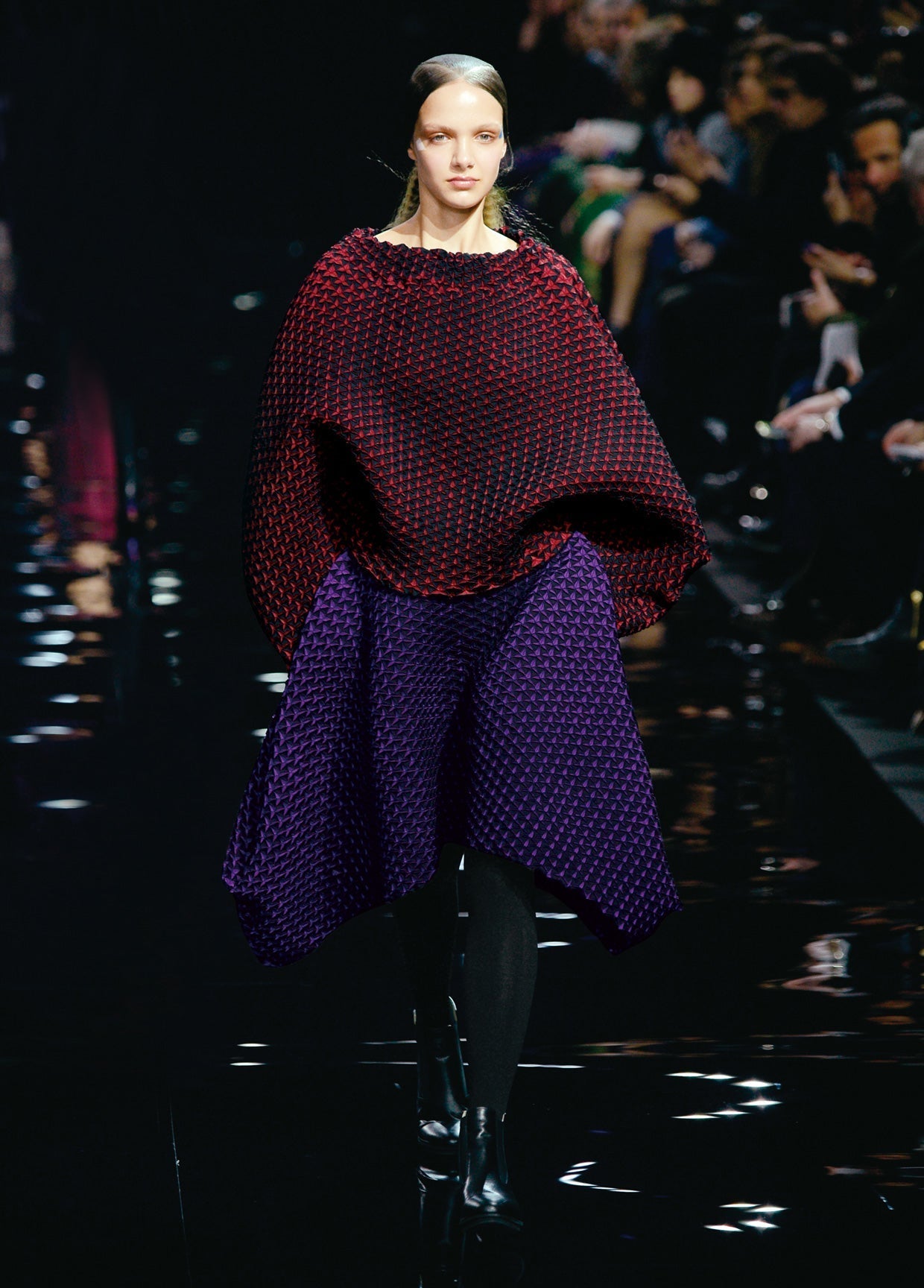 ISSEY MIYAKE AUTUMN WINTER 2015 COLLECTIONS05