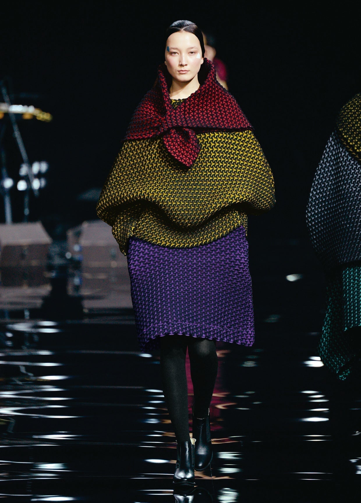 ISSEY MIYAKE AUTUMN WINTER 2015 COLLECTIONS08