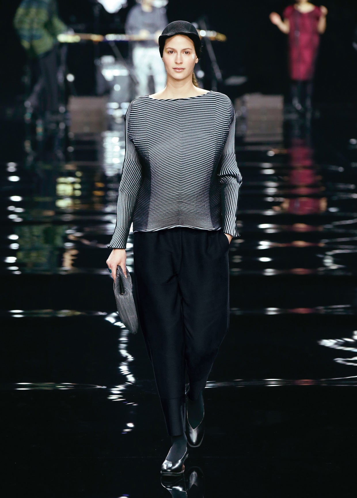 ISSEY MIYAKE AUTUMN WINTER 2015 COLLECTIONS23