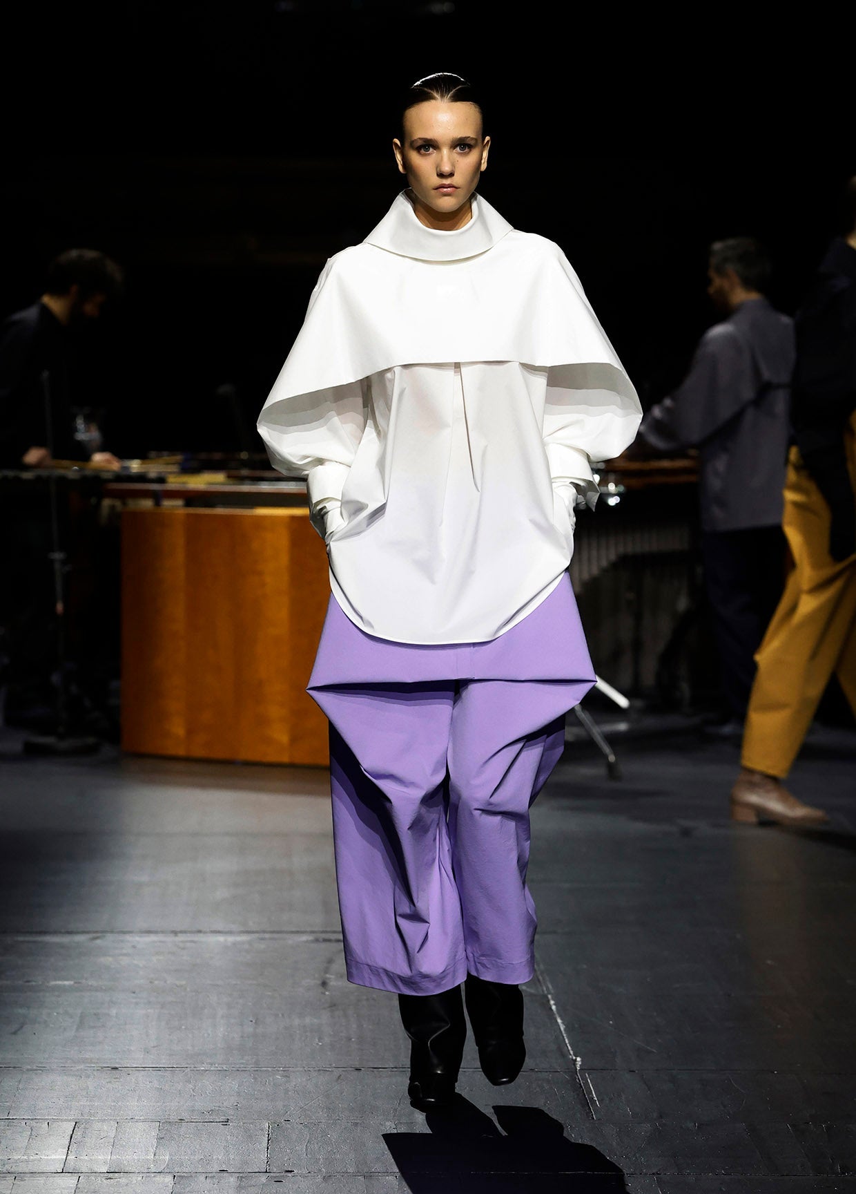 ISSEY MIYAKE AUTUMN WINTER 2023/24 COLLECTIONS 02