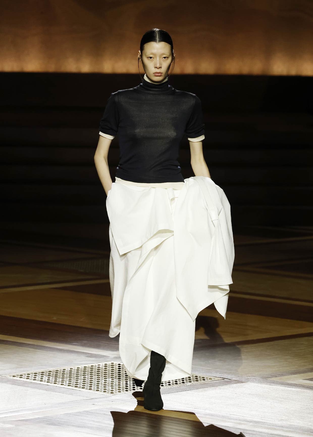 ISSEY MIYAKE AUTUMN WINTER 2024/25 COLLECTIONS 08 – ISSEY MIYAKE ONLINE ...