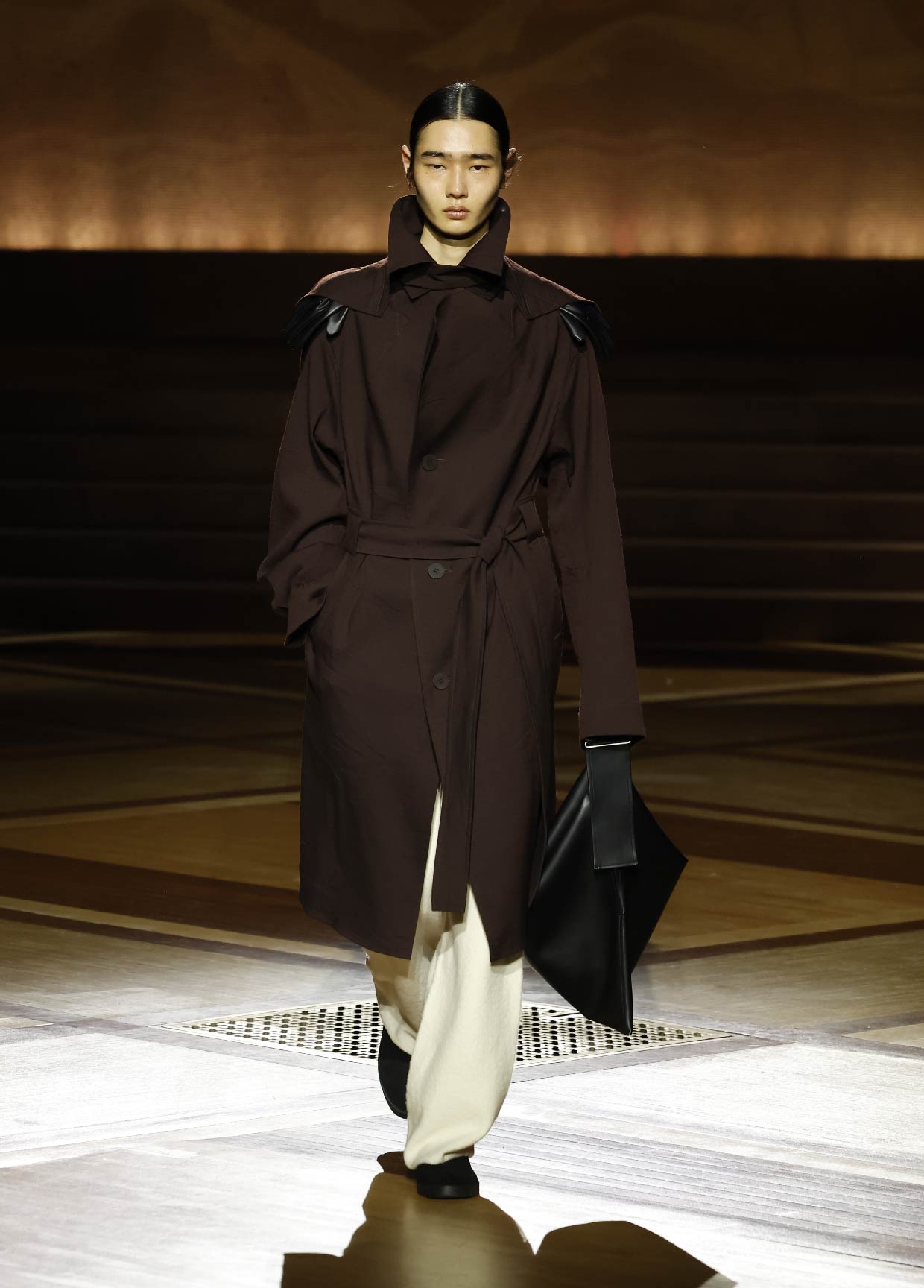 ISSEY MIYAKE AUTUMN WINTER 2024/25 COLLECTIONS 20