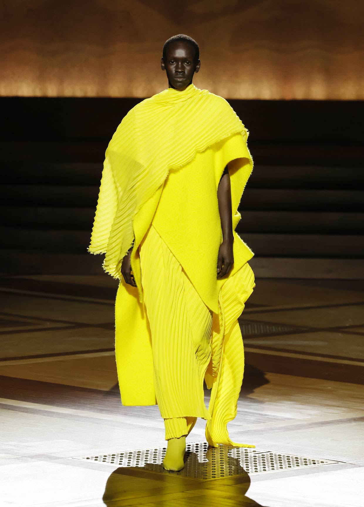 ISSEY MIYAKE AUTUMN WINTER 2024/25 COLLECTIONS 43