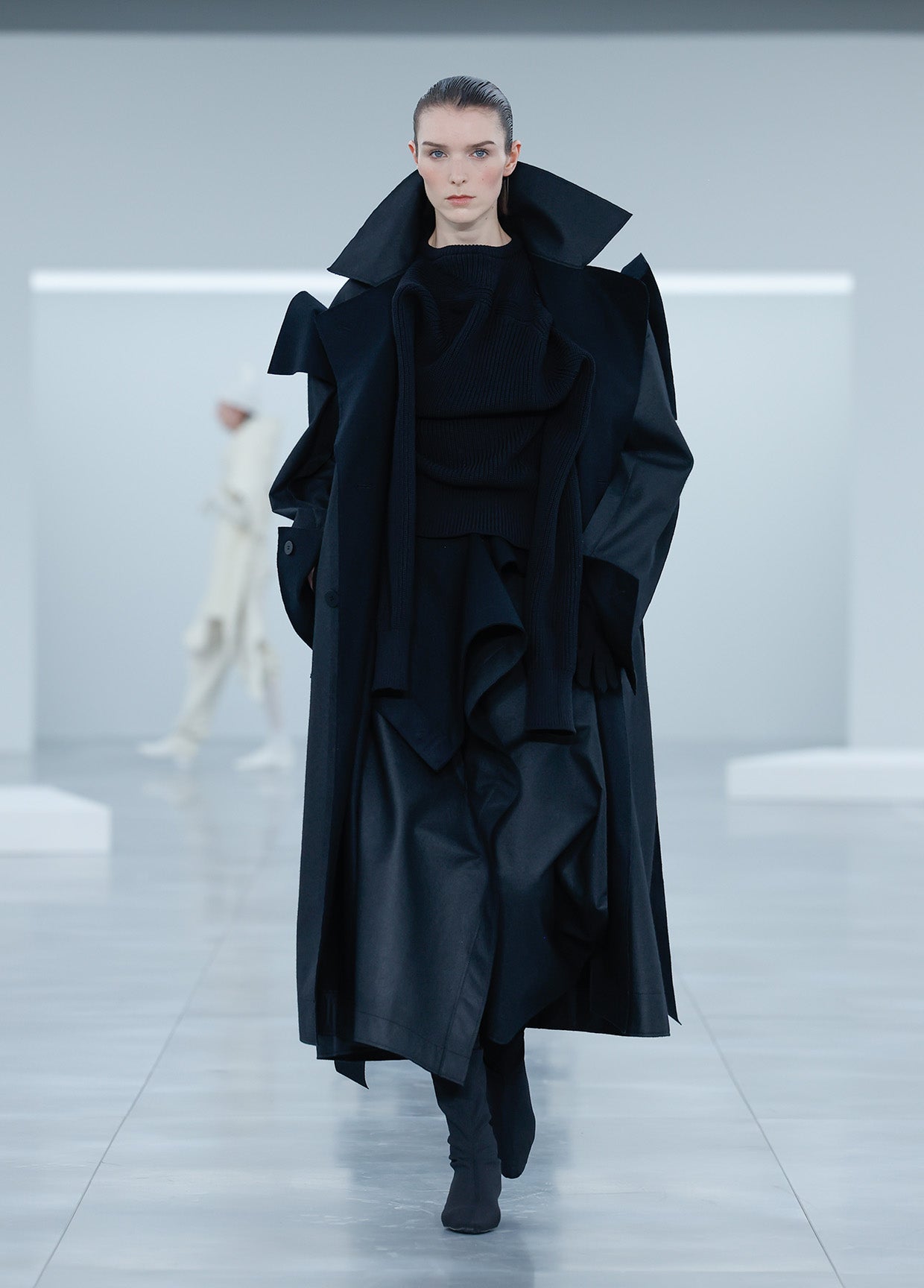 ISSEY MIYAKE AUTUMN WINTER 2025/26 COLLECTIONS 36 – ISSEY MIYAKE ONLINE ...
