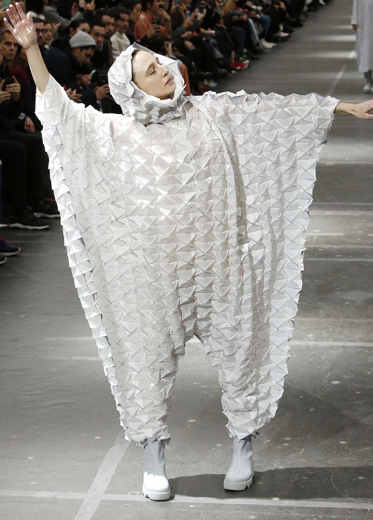 ISSEY MIYAKE AUTUMN WINTER 2020/21 COLLECTIONS 43