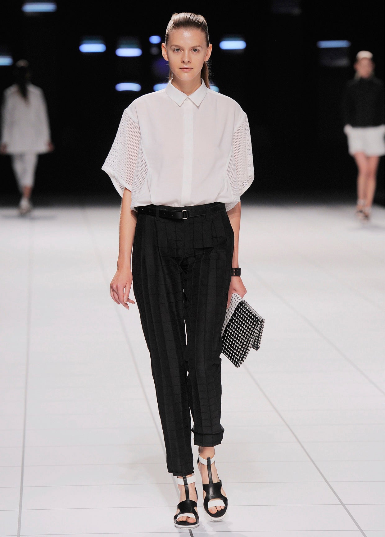 ISSEY MIYAKE SPRING SUMMER 2014 COLLECTIONS 18