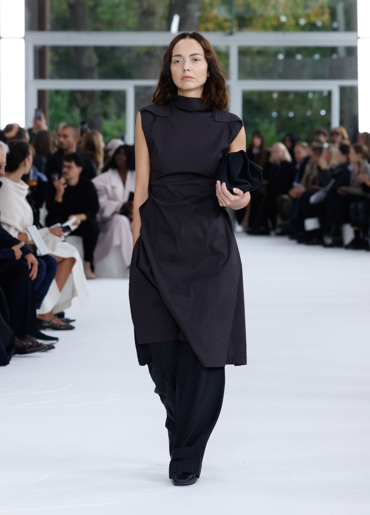 Miyaky ISSEY MIYAKE SPRING SUMMER 2025 COLLECTIONS 12 – ISSEY MIYAKE ONLINE STORE