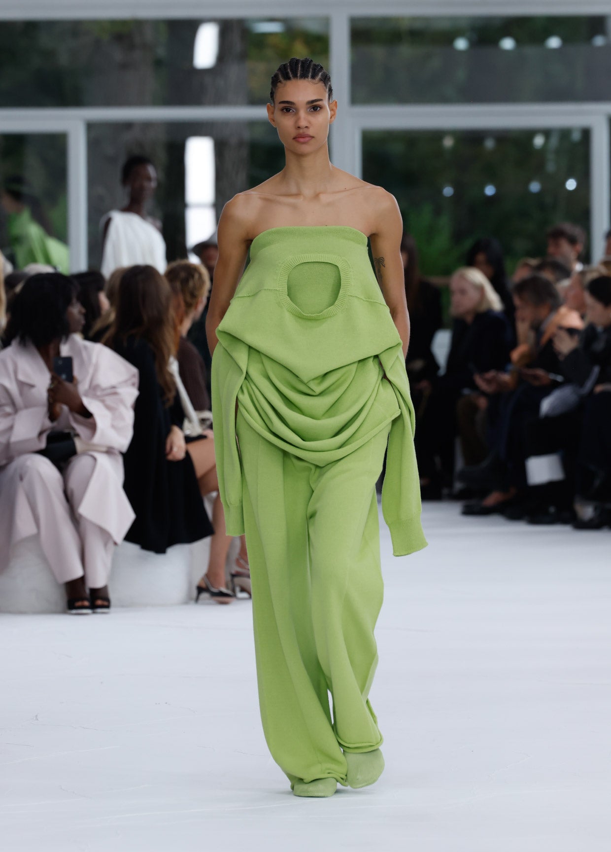 ISSEY MIYAKE SPRING SUMMER 2025 COLLECTIONS 28