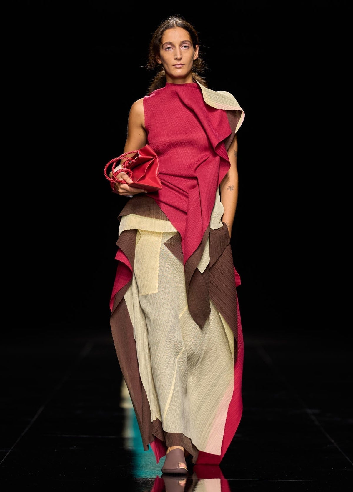 ISSEY MIYAKE SPRING SUMMER 2027 COLLECTIONS 37