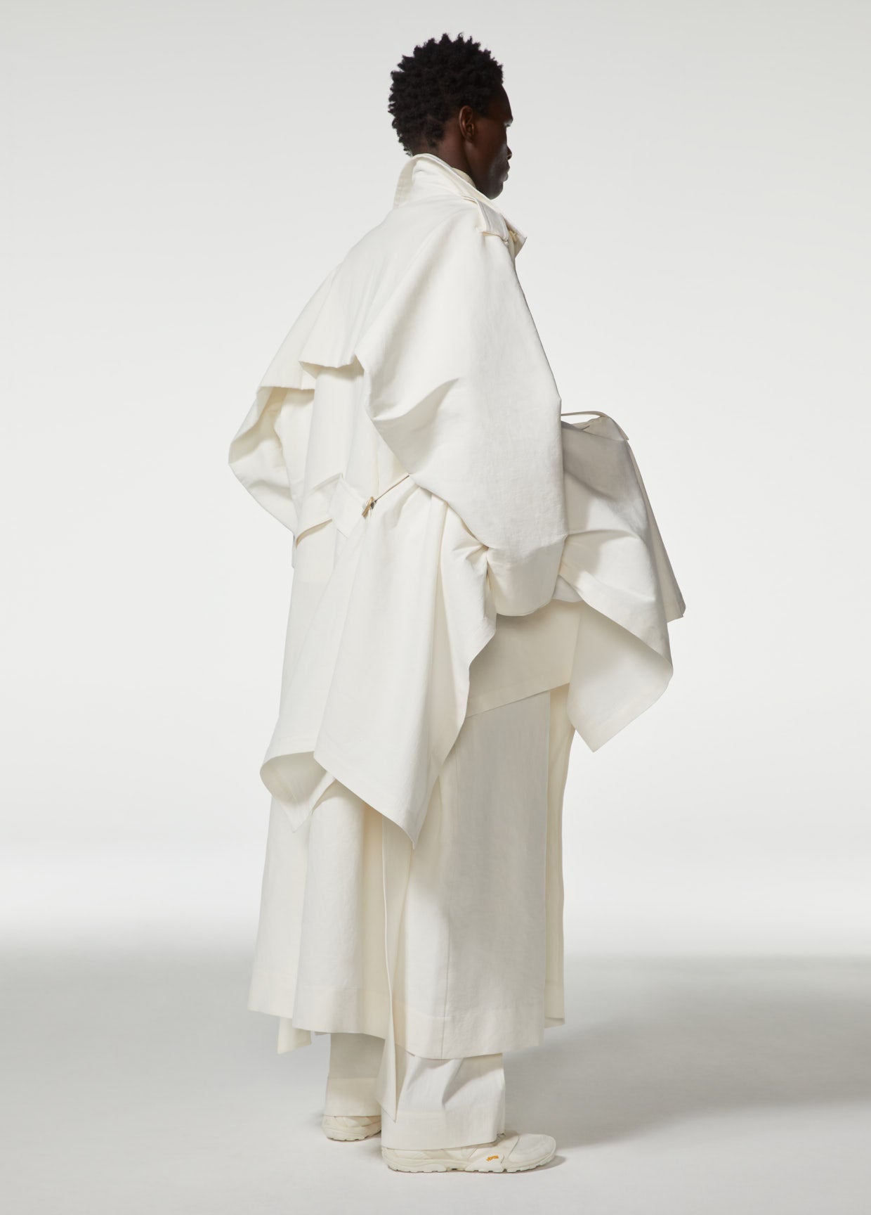 ISSEY MIYAKE LOOK 33