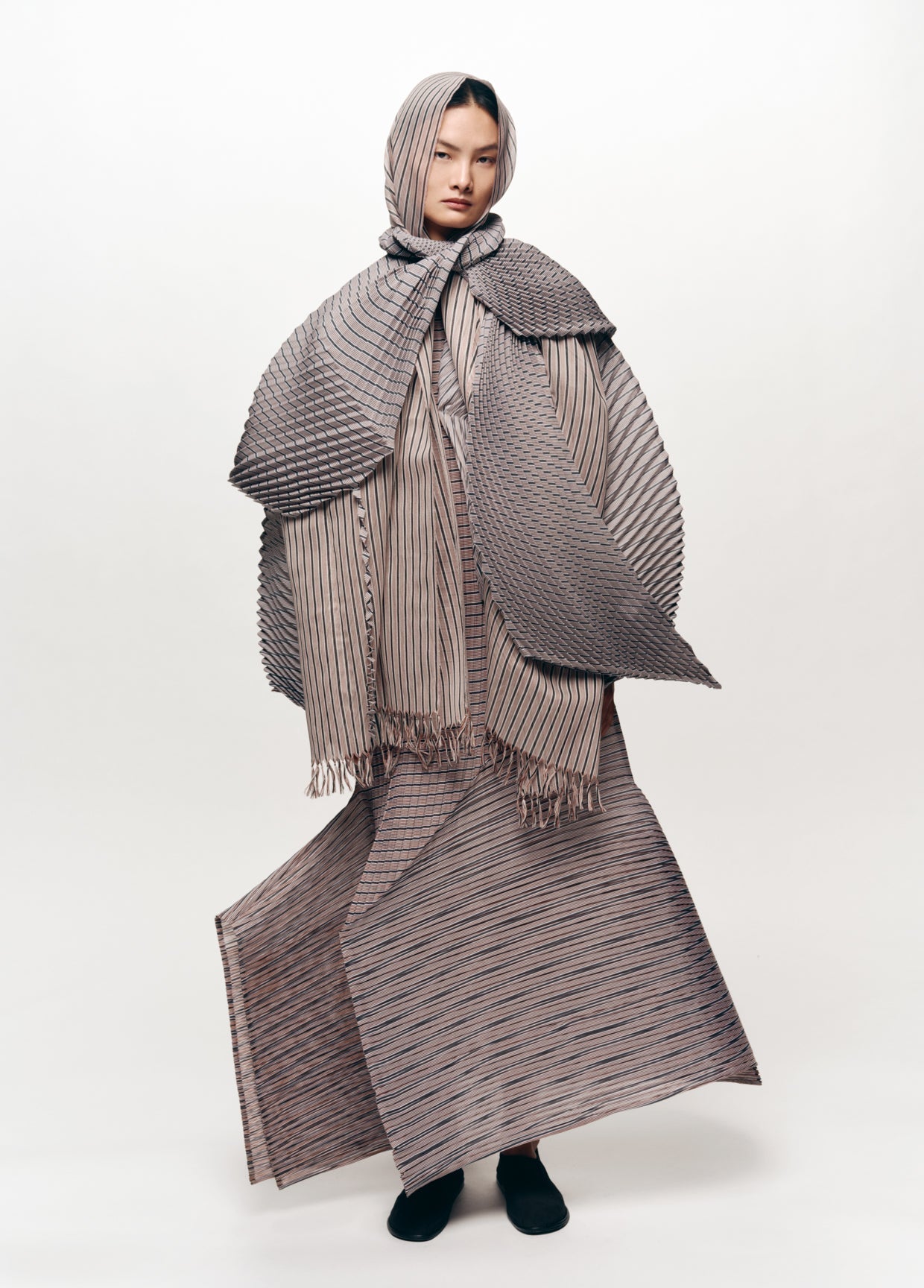 ISSEY MIYAKE LOOK 49