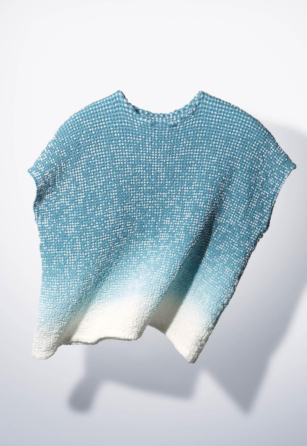 me ISSEY MIYAKE CATALOG AW25 11