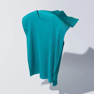 Introducing Items “TRICK PLEATS”