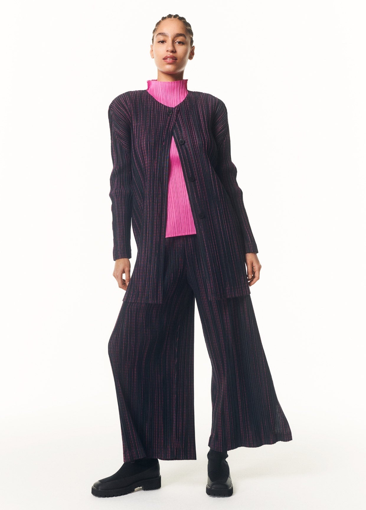 PLEATS PLEASE ISSEY MIYAKE LOOK 25