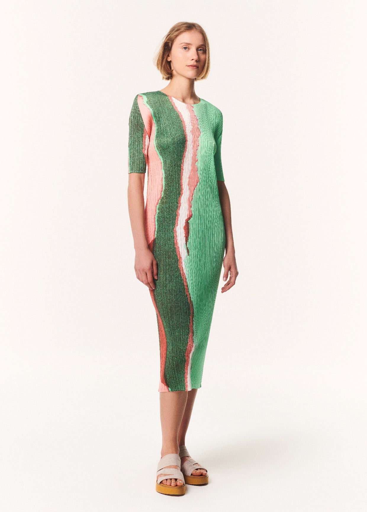 PLEATS PLEASE ISSEY MIYAKE LOOK 40