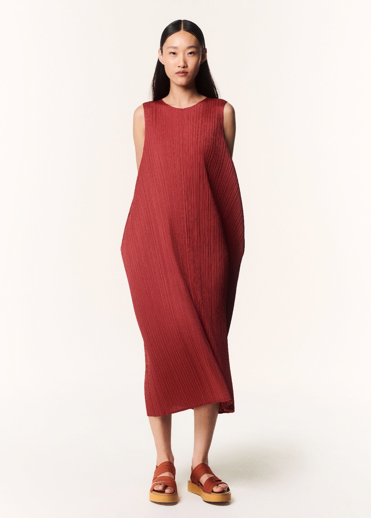 PLEATS PLEASE ISSEY MIYAKE LOOK 45