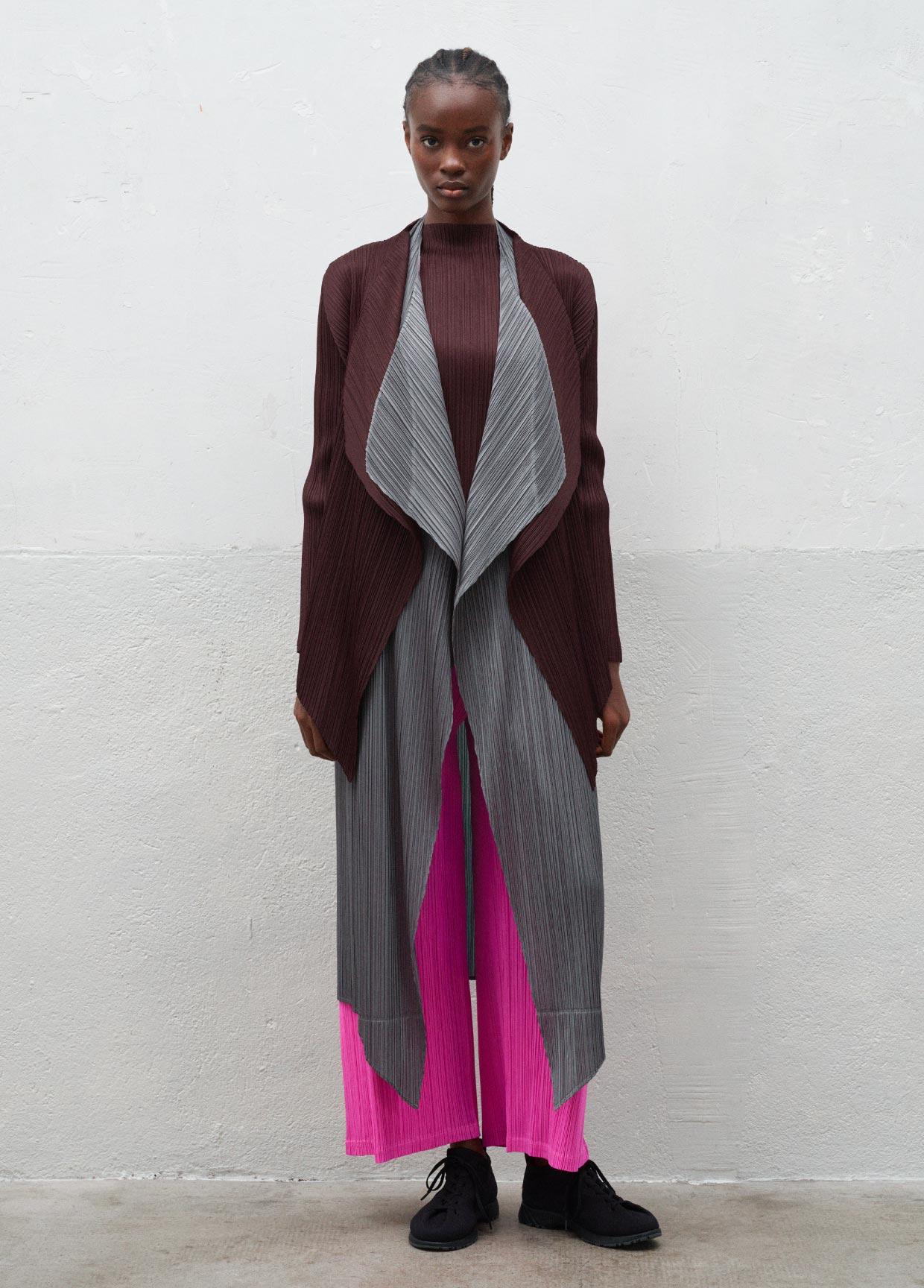 PLEATS PLEASE ISSEY MIYAKE LOOK 01
