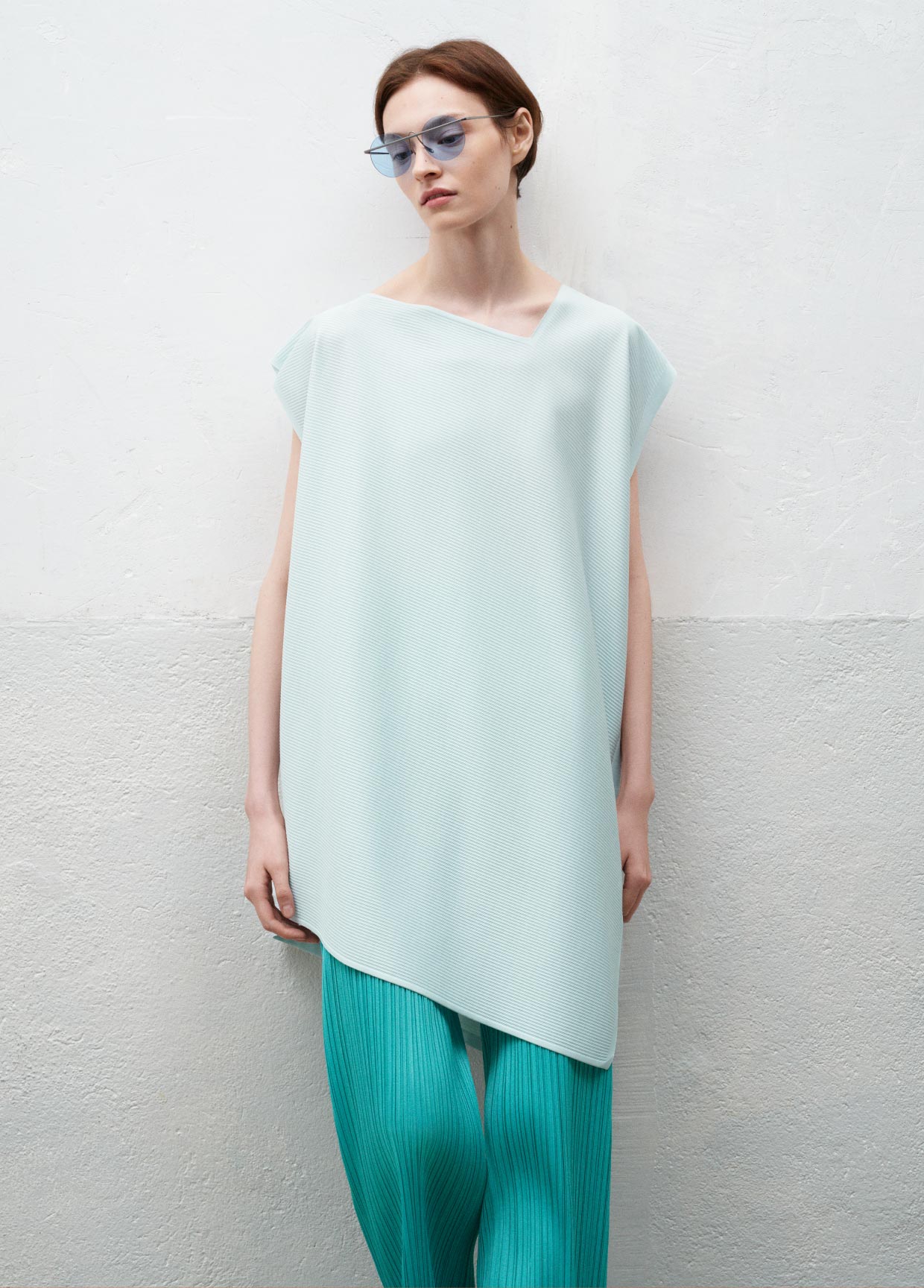 PLEATS PLEASE ISSEY MIYAKE LOOK 43