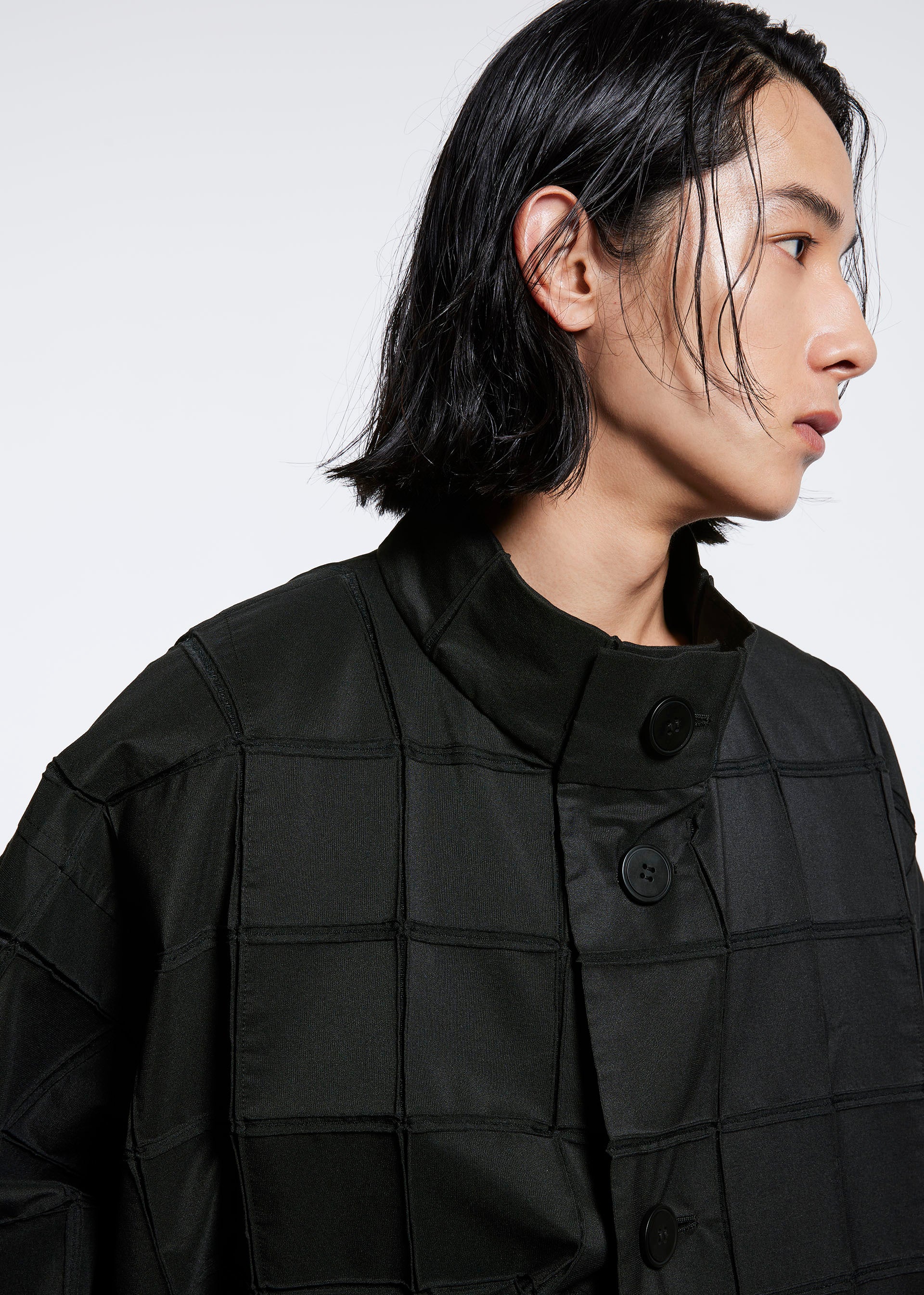 TYPE-O 002 COAT – ISSEY MIYAKE ONLINE STORE