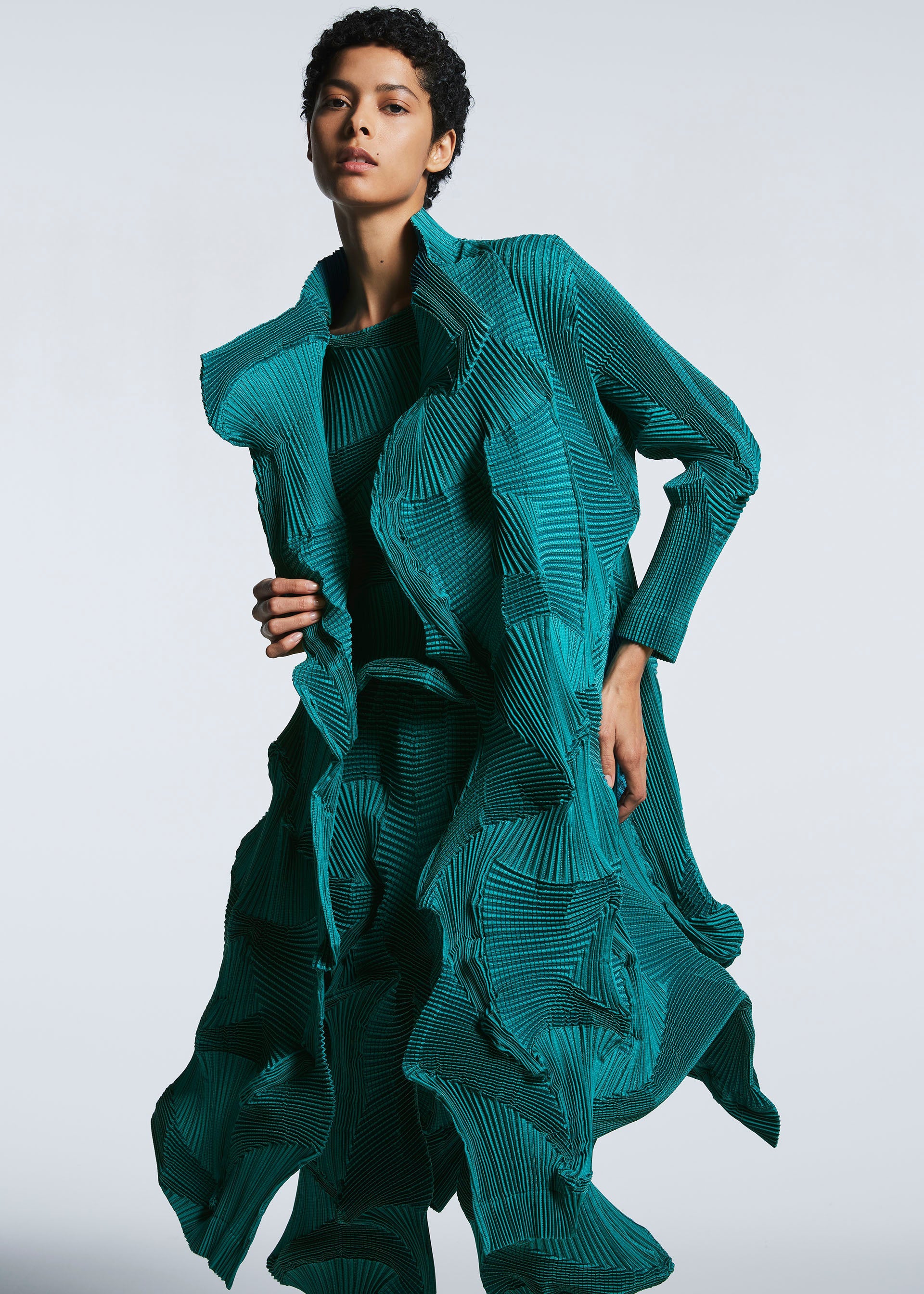 A-POC ABLE ISSEY MIYAKE – ISSEY MIYAKE ONLINE STORE