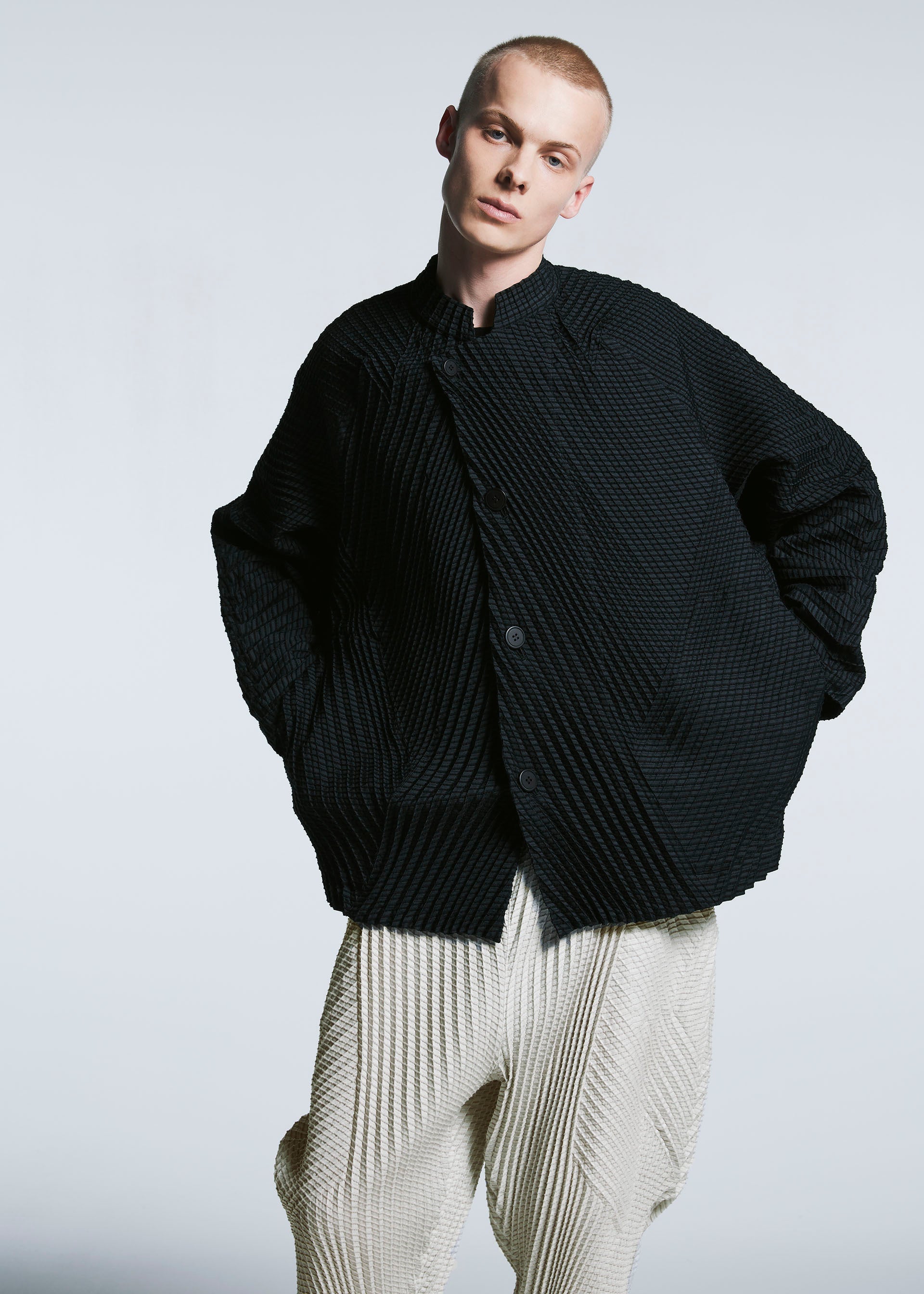 A-POC ABLE ISSEY MIYAKE – ISSEY MIYAKE ONLINE STORE