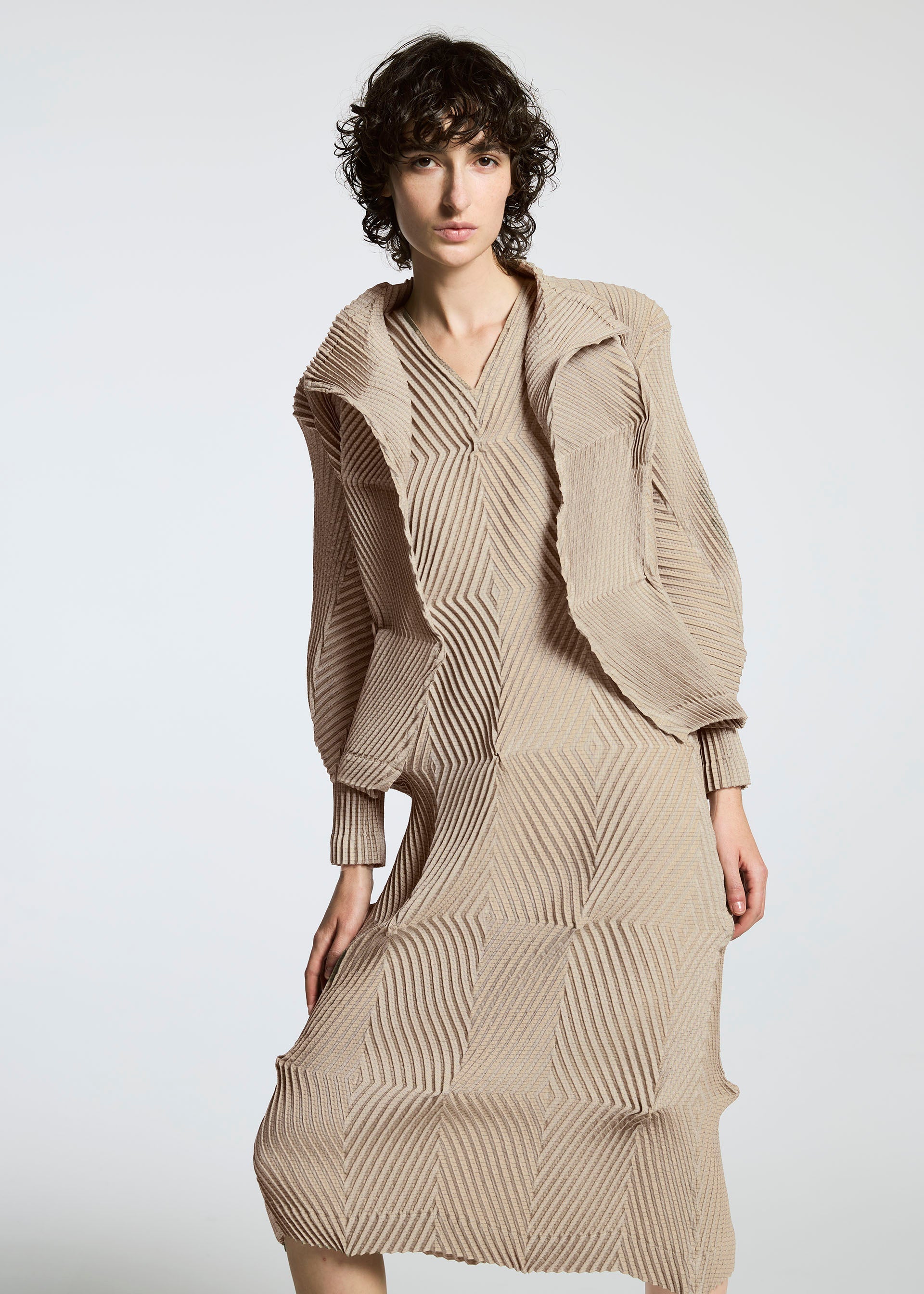 A-POC ABLE ISSEY MIYAKE – ISSEY MIYAKE ONLINE STORE