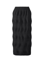The TYPE-P 006 by A-POC ABLE ISSEY MIYAKE is a black, knee-length skirt with a fitted silhouette and horizontal wavy stripes across its textured stretch fabric. - BLACK （no.15）