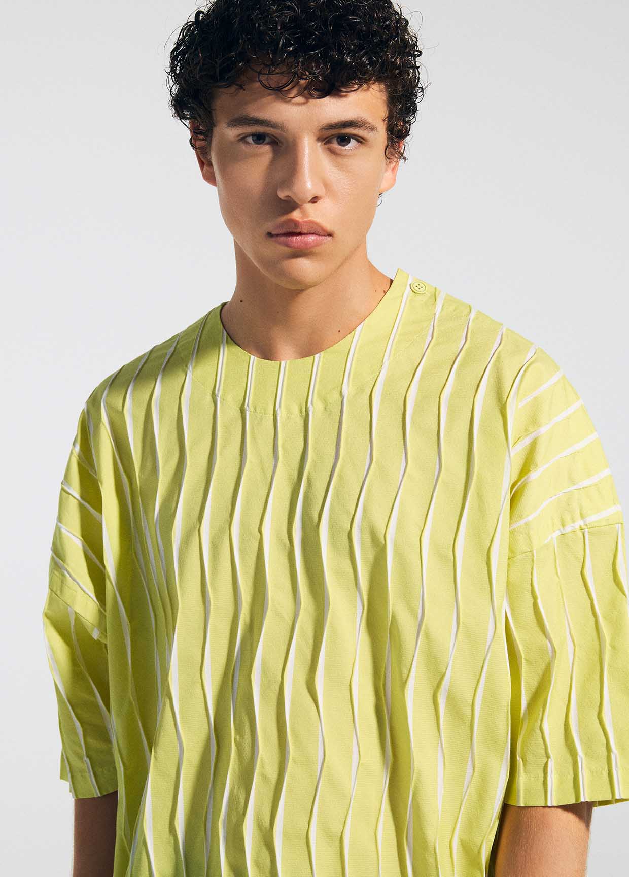 LOOKS