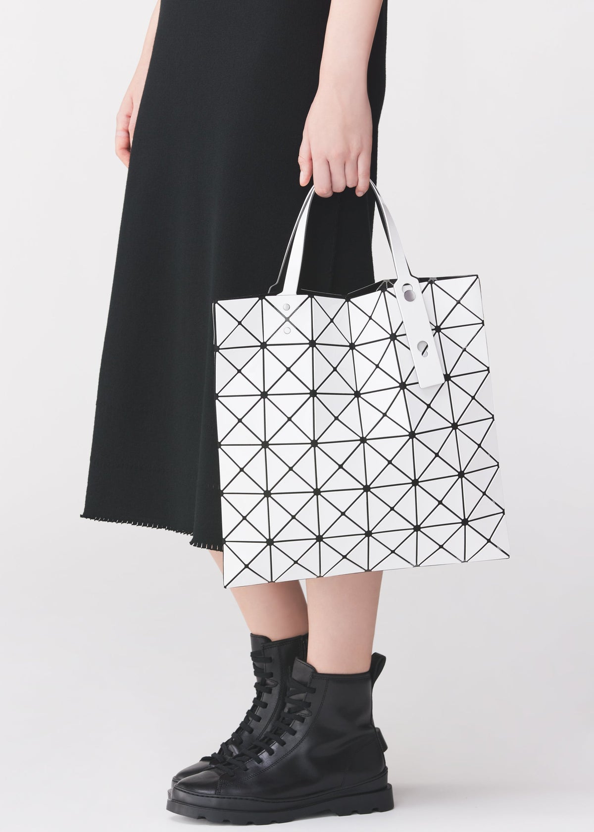 LUCENT TOTE BAG