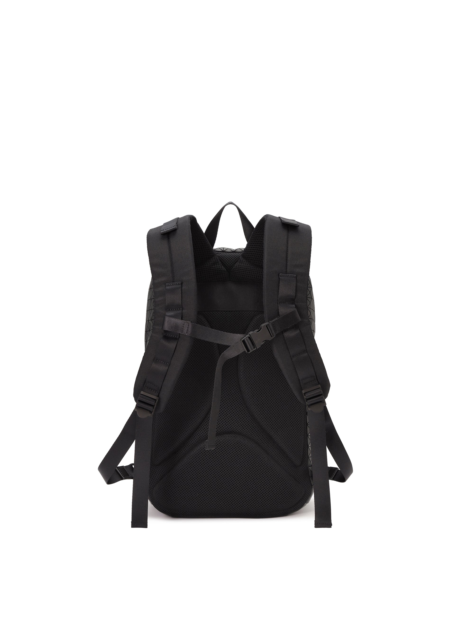 Zoomed view A black BAO BAO ISSEY MIYAKE LINER backpack is shown from the back with padded shoulder straps, a chest buckle, breathable mesh padding for comfort, and dedicated laptop storage, set against a plain white background.